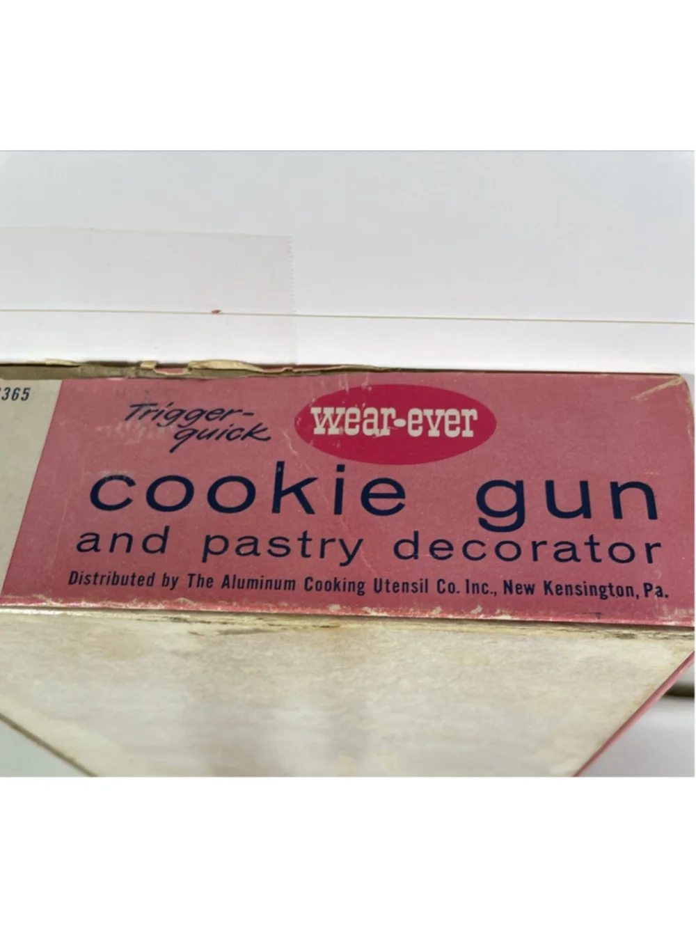 Vintage Wear-Ever Cookie Gun & Pastry Decorator Set Original Box #3365